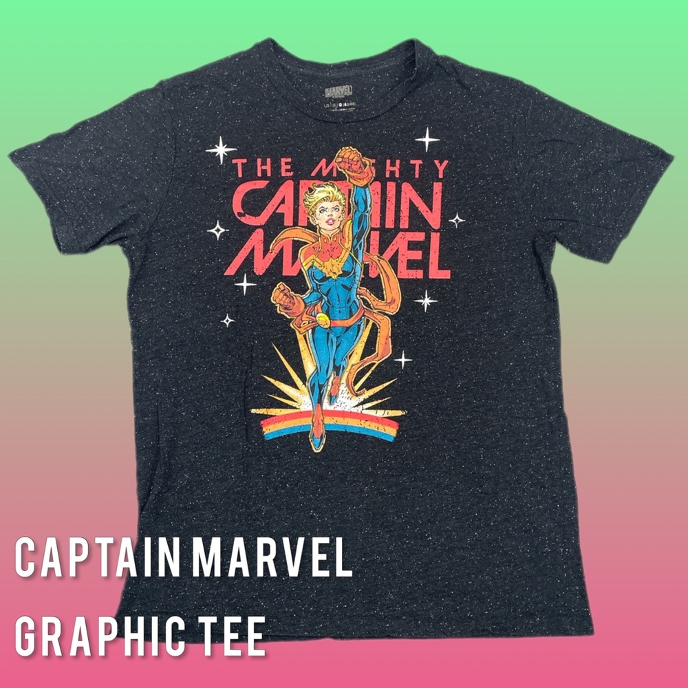 The Mighty Captain Marvel Girls Large Graphic Space Superhero Tee